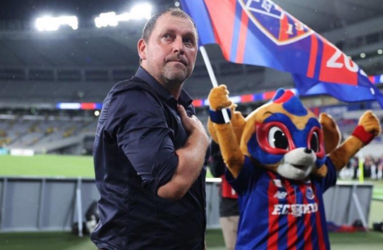 Peter Cklamovski ketua jurulatih baru Harimau Malaya