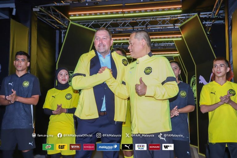 Cklamovski Harimau Malaya