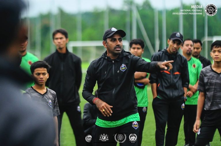 Jurulatih AMD bukan sahaja perlu ada lesen, tetapi pengalaman antarabangsa.