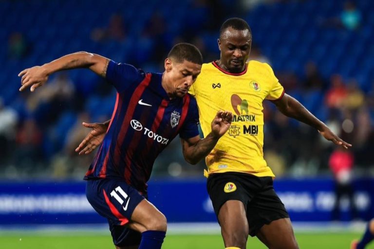 Juara Liga Super JDT menentang NSFC