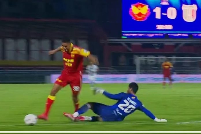 Haziq Kesilapan berprofil tinggi Nazmi dan team VAR ditegur pengadil FIFA.