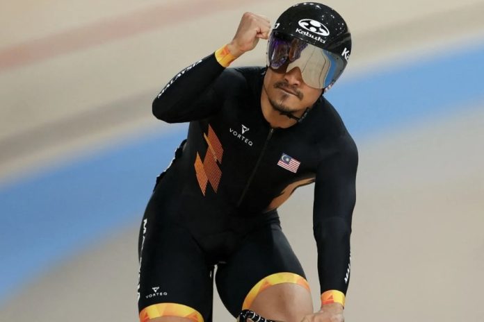 Kejutan Azizulhasni, raih emas keirin dengan menewaskan pelumba no.1 dunia.