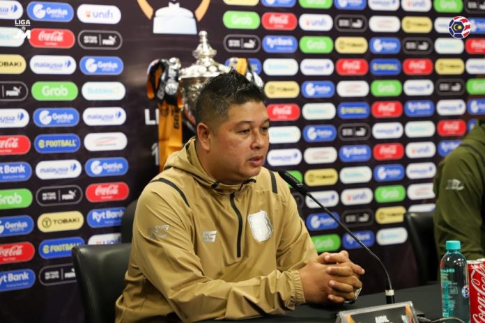 Aidil Sharin tidak dapat menjawab sama ada Kuching City boleh menurunkan beberapa pemain dari JDT pada aksi inal.