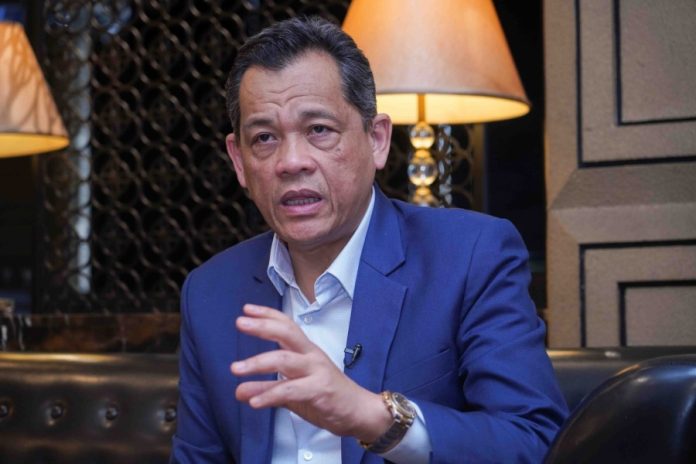 Hamidin dikecam sokong penipuan dalam urusan pemain warisan palsu